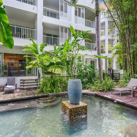 The Beach Club Premium Private Apartments Palm Cove Exteriör bild