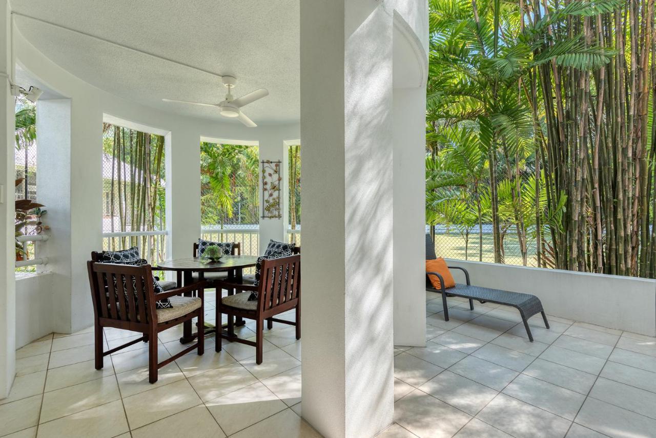 The Beach Club Premium Private Apartments Palm Cove Exteriör bild