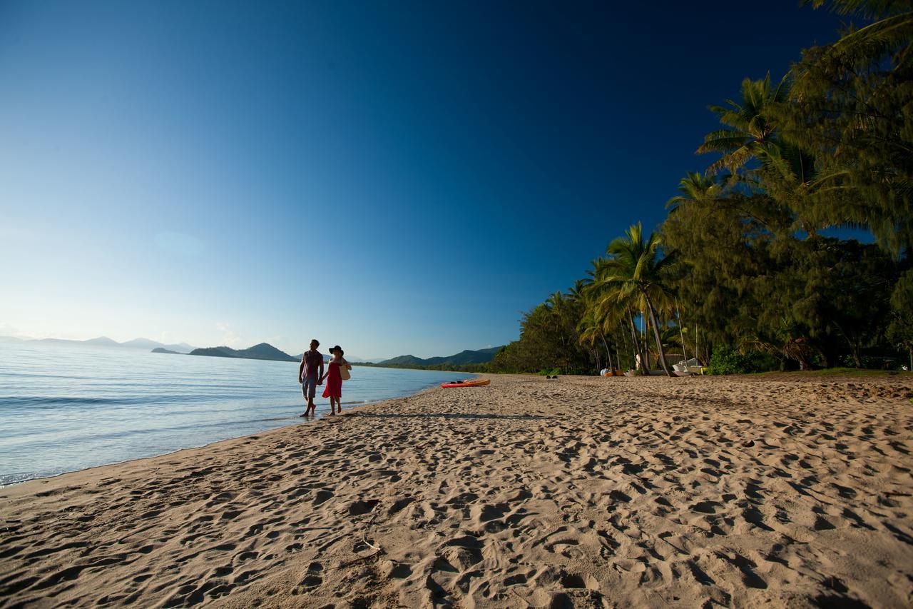 The Beach Club Premium Private Apartments Palm Cove Exteriör bild